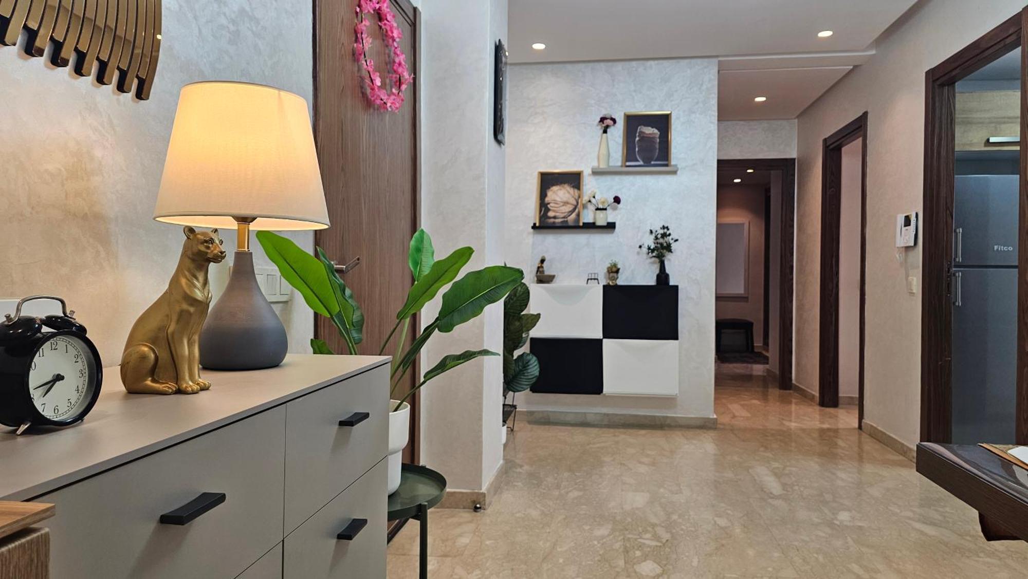 Sweet 2 Bedroom, 2 Bath With Dressing & Balcony,