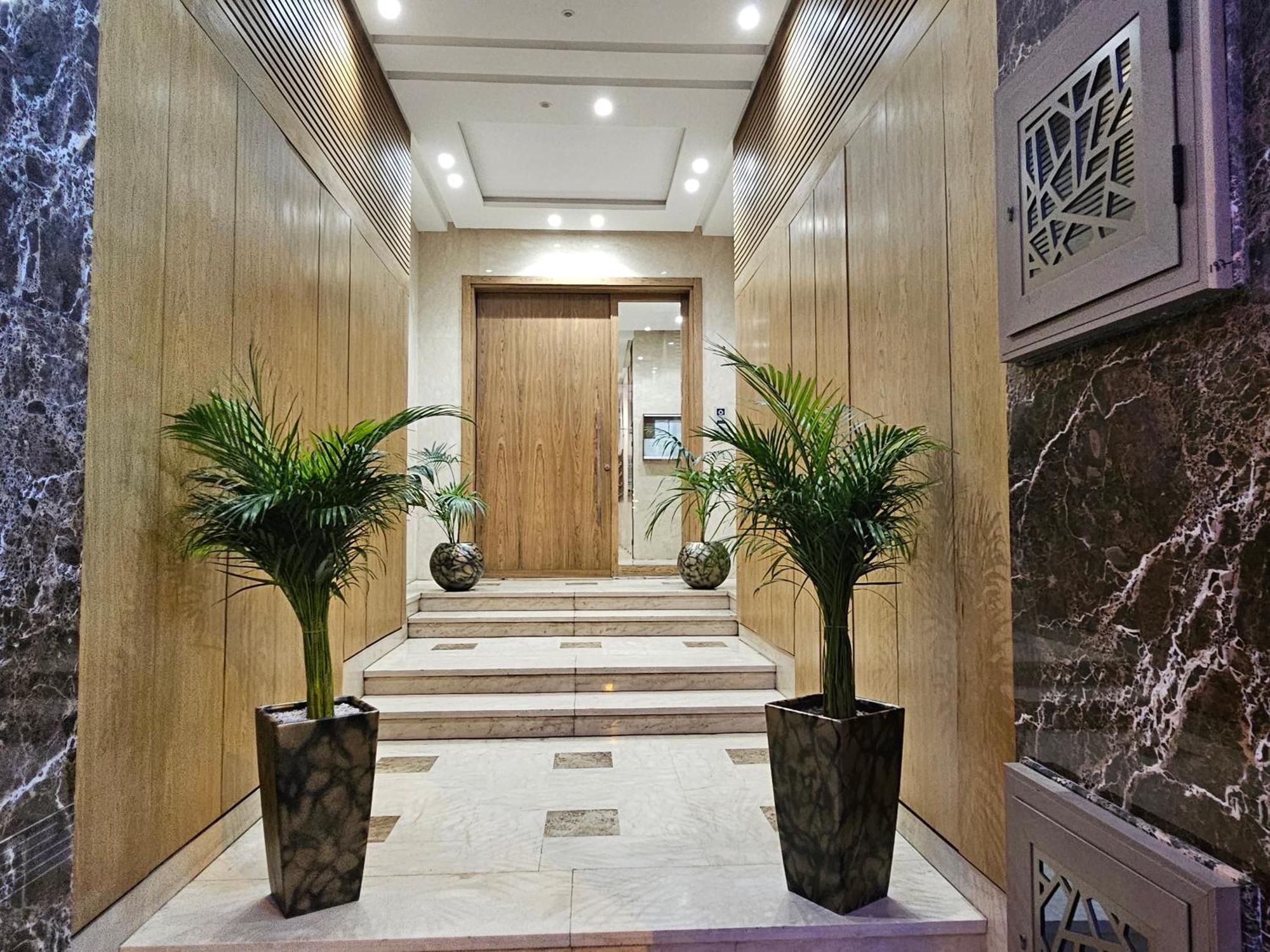 Sweet 2 Bedroom, 2 Bath With Dressing & Balcony, Appartamento Casablanca
